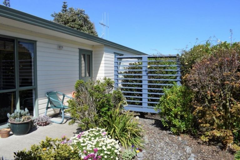 Photo of property in 57b Kirk Street, Otaki, 5512