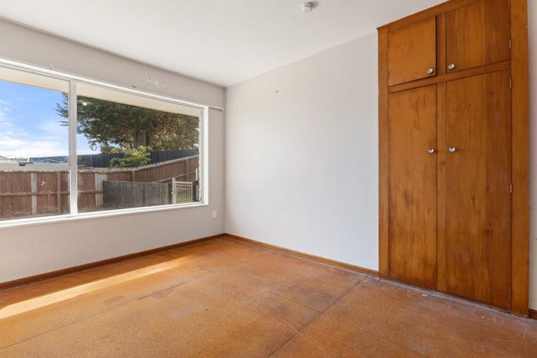 Photo of property in 2/48 Kawau Crescent, Bromley, Christchurch, 8062