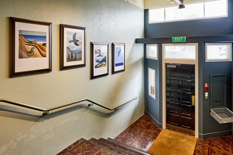 Photo of property in 10/37 Majoribanks Street, Mount Victoria, Wellington, 6011