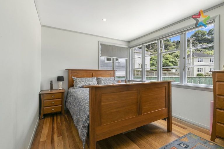 Photo of property in 4 Frethey Grove, Naenae, Lower Hutt, 5011