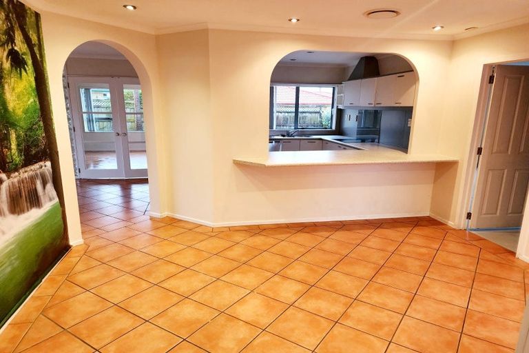 Photo of property in 8 Huntington Drive, Huntington Park, Auckland, 2013