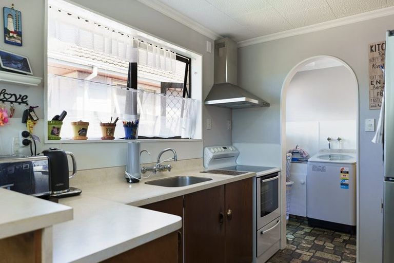 Photo of property in 15a Williams Street, Marewa, Napier, 4110