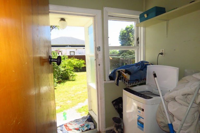 Photo of property in 49a-b Peel Street, Westport, 7825