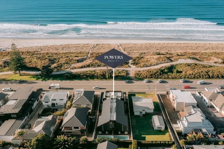 Photo of property in 124 Marine Parade, Mount Maunganui, 3116