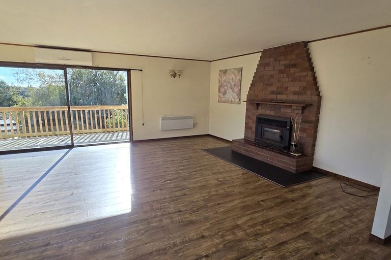 Photo of property in 13 Charles Dickens Drive, Mellons Bay, Auckland, 2014