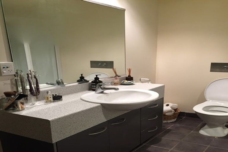 Photo of property in St Peters Apartments, 3e/192 Willis Street, Te Aro, Wellington, 6011