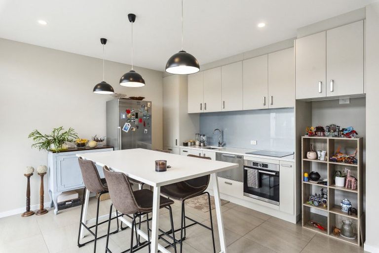 Photo of property in 39 Te Ara Kawakahia, Waikanae, 5036