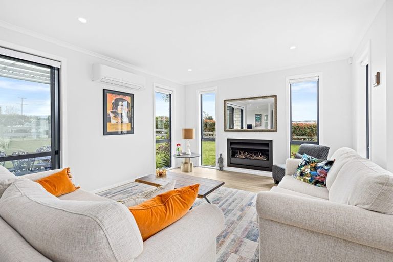 Photo of property in 1 Kia Kaha Drive, Snells Beach, 0920