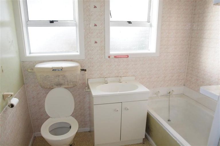 Photo of property in 104 Martin Street, Strathern, Invercargill, 9812