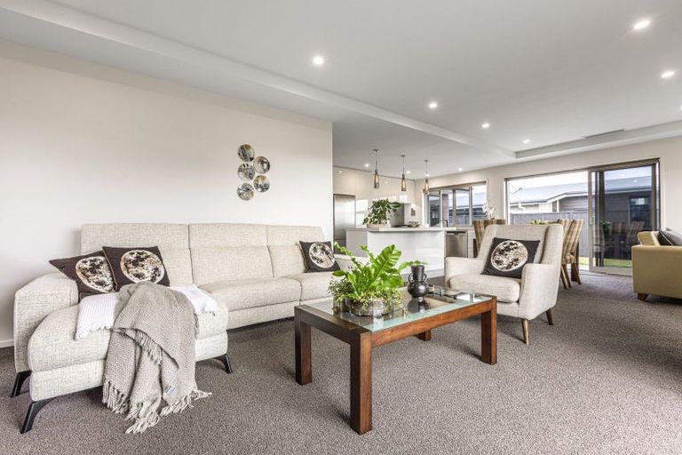 Photo of property in 15b Goble Road, Clarks Beach, Pukekohe, 2679