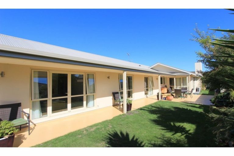 Photo of property in 20 Magnolia Drive, Springlands, Blenheim, 7201