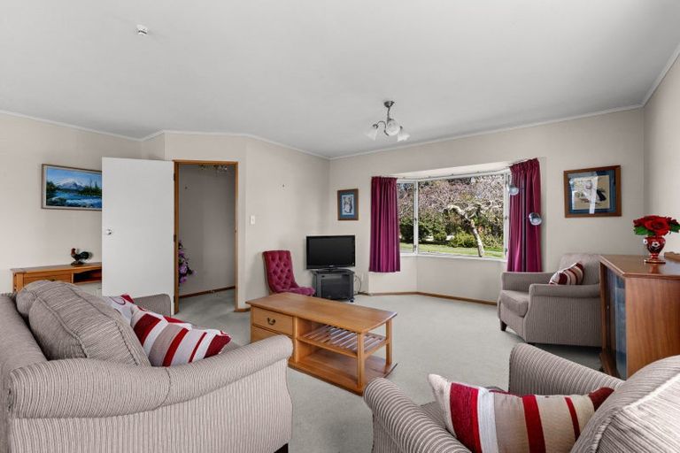 Photo of property in 12 Bennelong Place, Havelock North, 4130