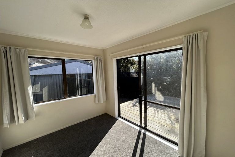 Photo of property in 98a Reynolds Street, Taita, Lower Hutt, 5011