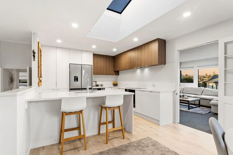 Photo of property in 8 Brixton Road, Manly, Whangaparaoa, 0930