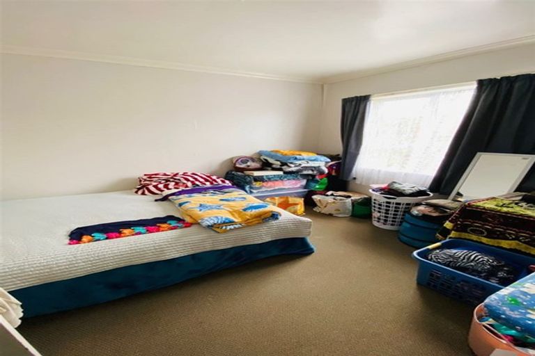 Photo of property in 85 Bartholomew Road, Levin, 5510