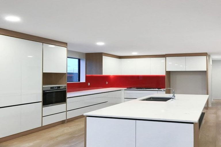 Photo of property in 19 Hakinakina Drive, Flat Bush, Auckland, 2019