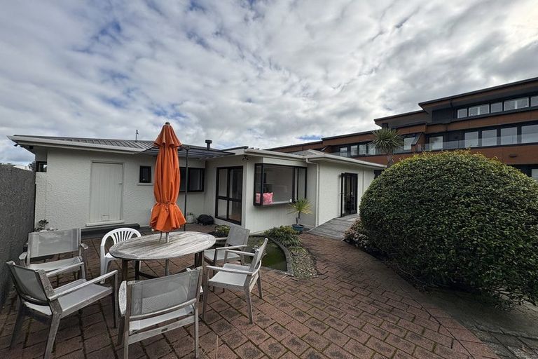 Photo of property in 35 May Street, Mount Maunganui, 3116