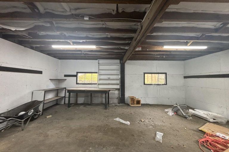 Photo of property in 86 Carrington Street, Lower Vogeltown, New Plymouth, 4310