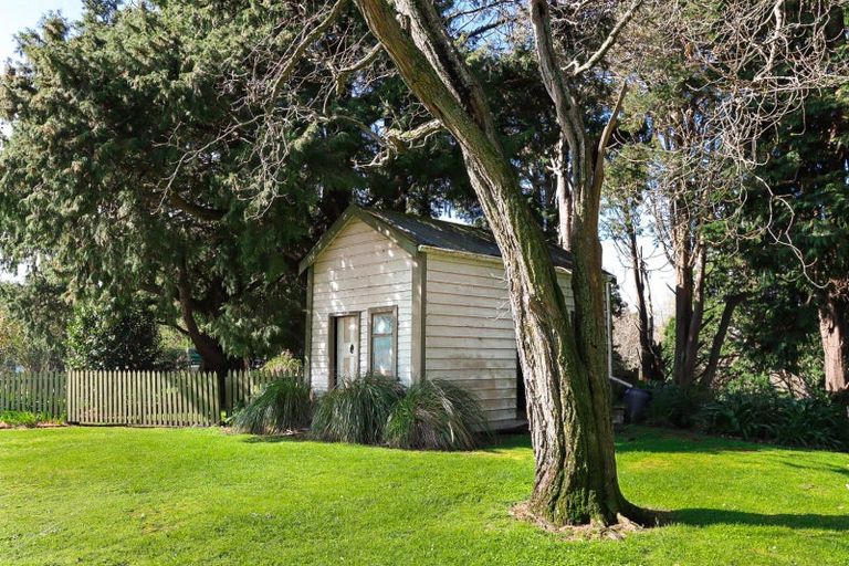 Photo of property in 258 Smith Road, Dannevirke, 4978