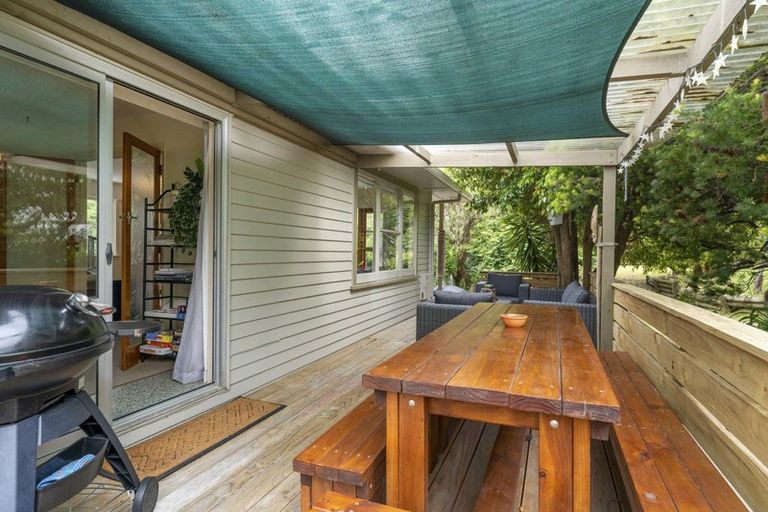 Photo of property in 4 Titoki Road, Waikanae Beach, Waikanae, 5036