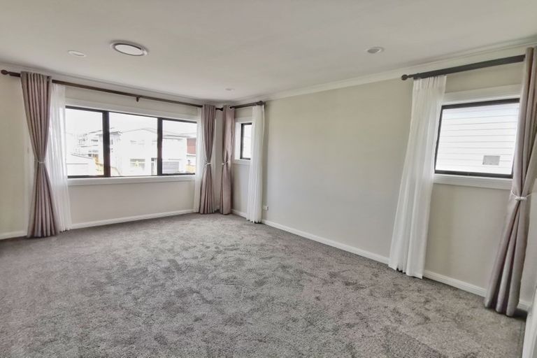 Photo of property in 34 Myland Drive, Hobsonville, Auckland, 0616