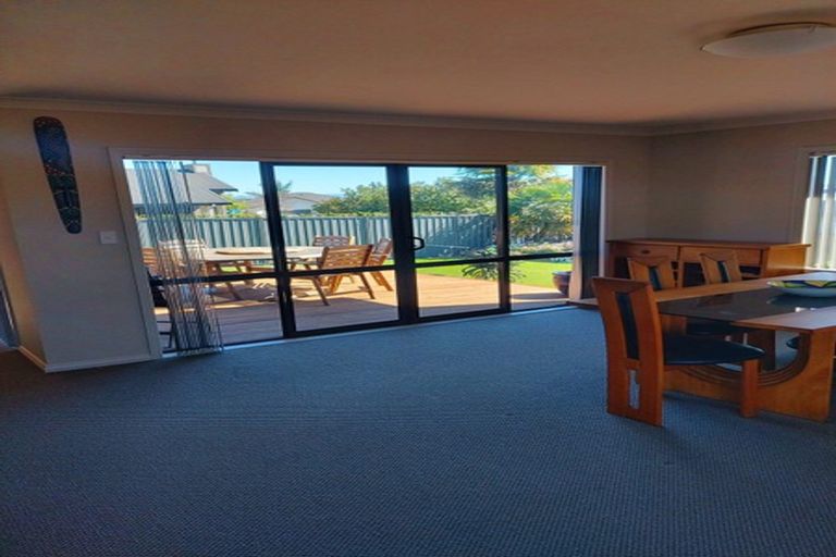 Photo of property in 4 Kirkpatrick Place, Havelock North, 4130
