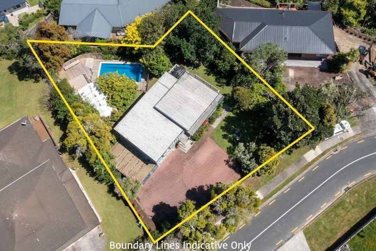 Photo of property in 7 Evelyn Road, Cockle Bay, Auckland, 2014