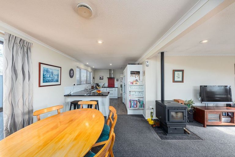 Photo of property in 156 Sawyers Arms Road, Northcote, Christchurch, 8052