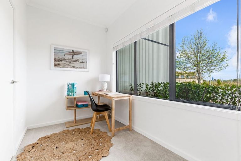 Photo of property in 13 Hudson Bay Road, Hobsonville, Auckland, 0616