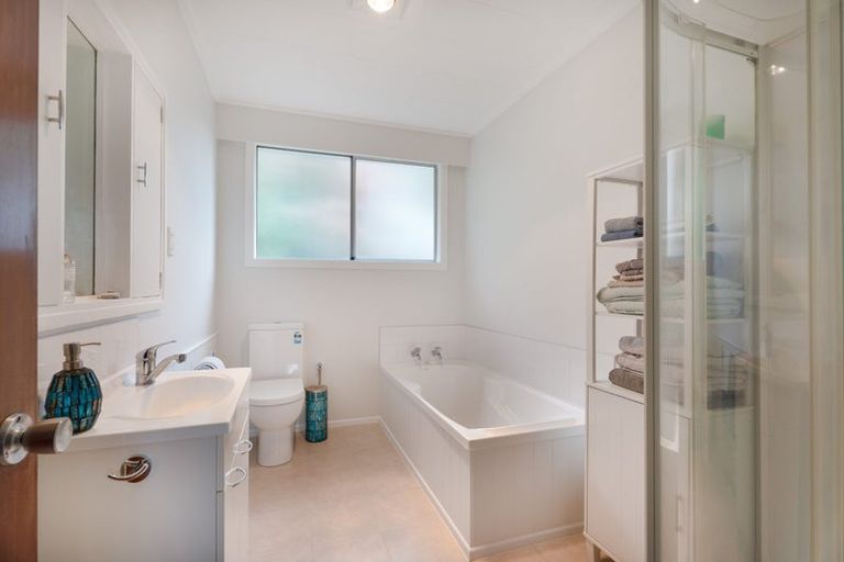 Photo of property in 1/377 Main Road, Tawa, Wellington, 5028