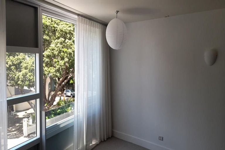 Photo of property in St Pauls Apartments, 12/43 Mulgrave Street, Thorndon, Wellington, 6011