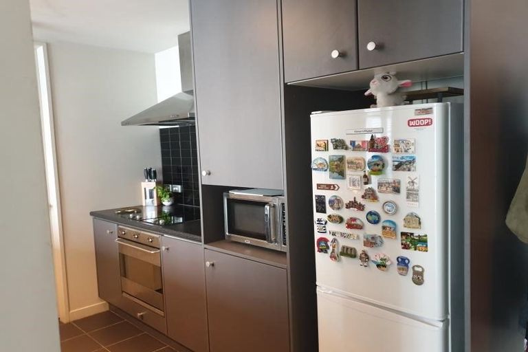 Photo of property in Montreaux Apartments, 7j/164 The Terrace, Wellington Central, Wellington, 6011