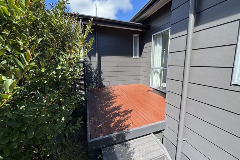 Photo of property in 2/12 Isobel Street, Acacia Bay, Taupo, 3330