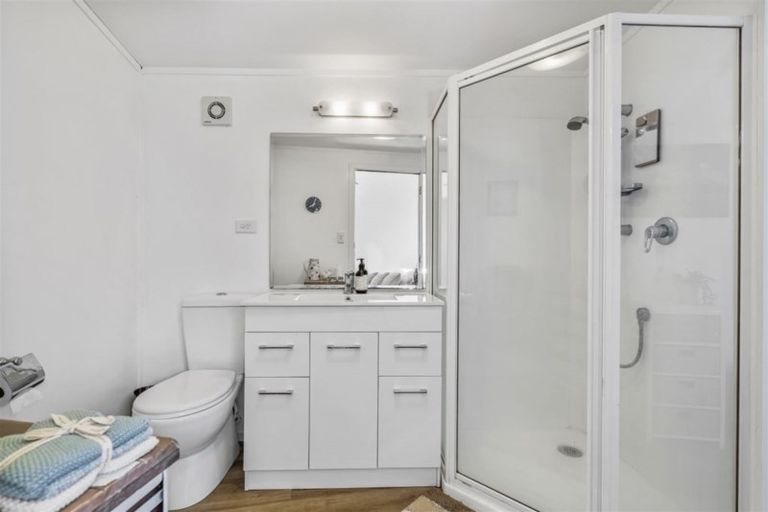 Photo of property in 2/21 Hythe Terrace, Mairangi Bay, Auckland, 0630