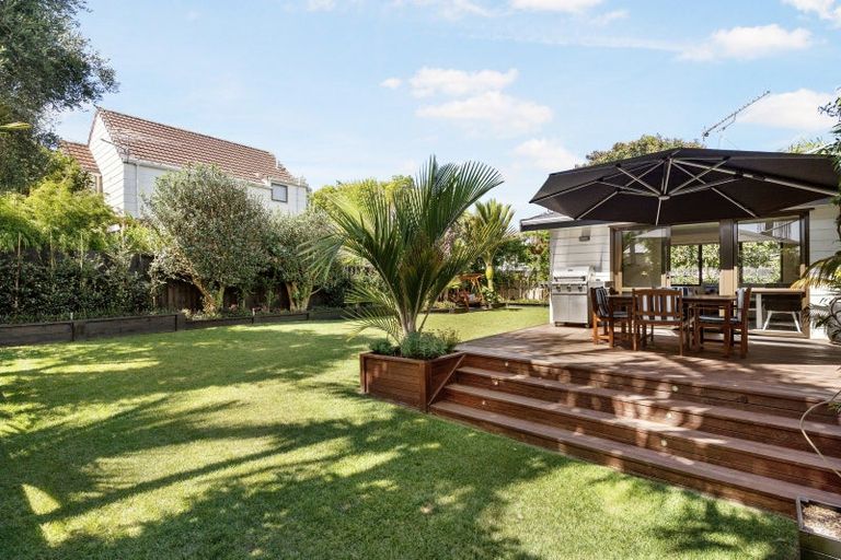 Photo of property in 68a Wellington Street, Howick, Auckland, 2014