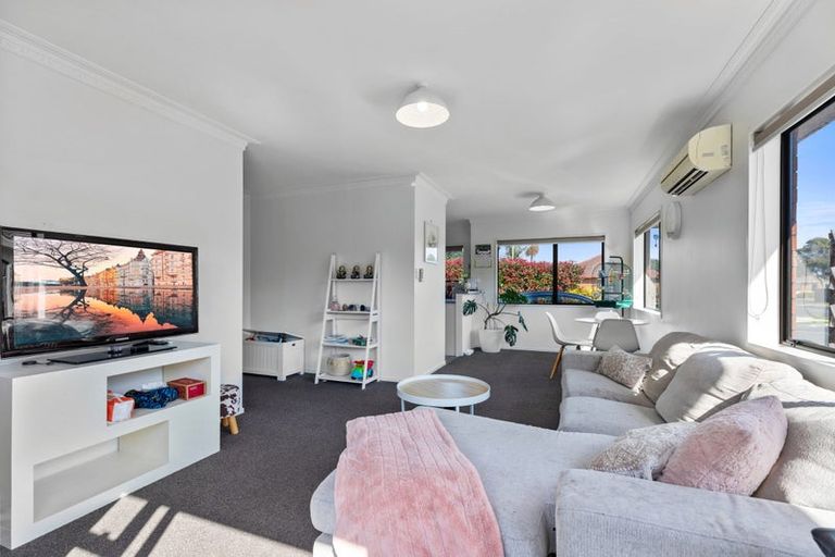 Photo of property in 1/77 Gloucester Road, Mount Maunganui, 3116