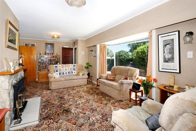 Photo of property in 15 Tennyson Crescent, Stoke, Nelson, 7011