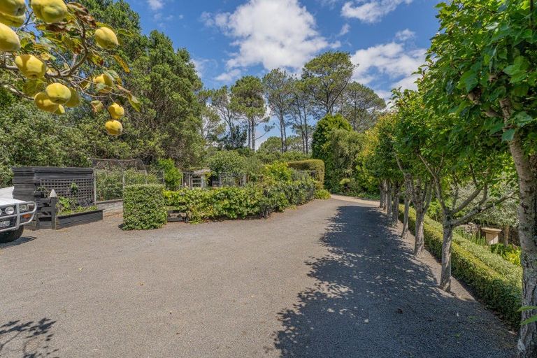 Photo of property in 49 Sarahs Hill, Hahei, Whitianga, 3591