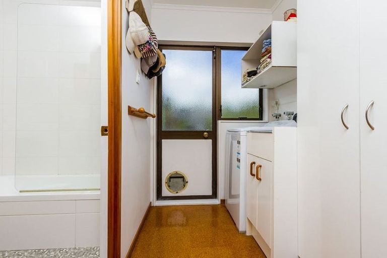 Photo of property in 1/47 Selwyn Crescent, Forrest Hill, Auckland, 0620