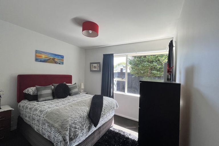 Photo of property in 2/21a Fenhall Street, Russley, Christchurch, 8042