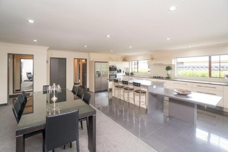 Photo of property in 74 Rata Street, Hawera, 4610