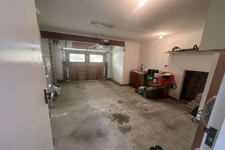 Photo of property in 2 Cudby Street, Woburn, Lower Hutt, 5010