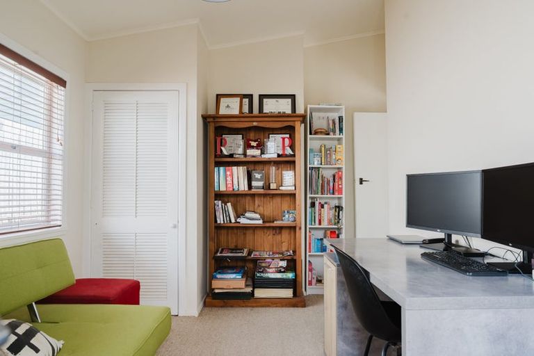 Photo of property in 26 Palmerston Road, Birkenhead, Auckland, 0626