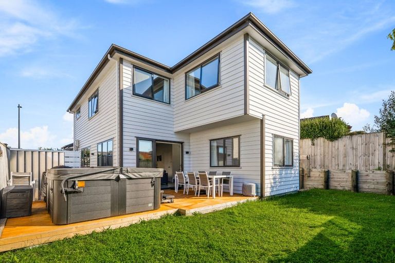 Photo of property in 45 Baumea Rise, Massey, Auckland, 0614