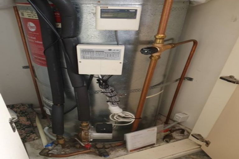 Photo of property in 80 Railway Street, Eltham, 4322