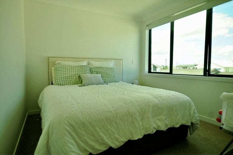 Photo of property in 4 Te Mura Crescent, Takanini, 2112