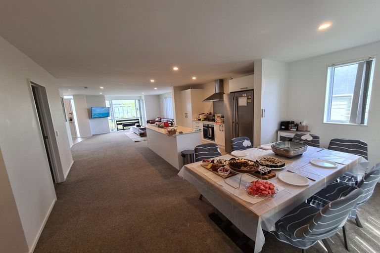 Photo of property in 2 Treestump Road, Takanini, 2112