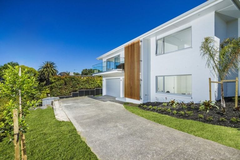 Photo of property in 2/5 Brown Street, Hauraki, Auckland, 0622