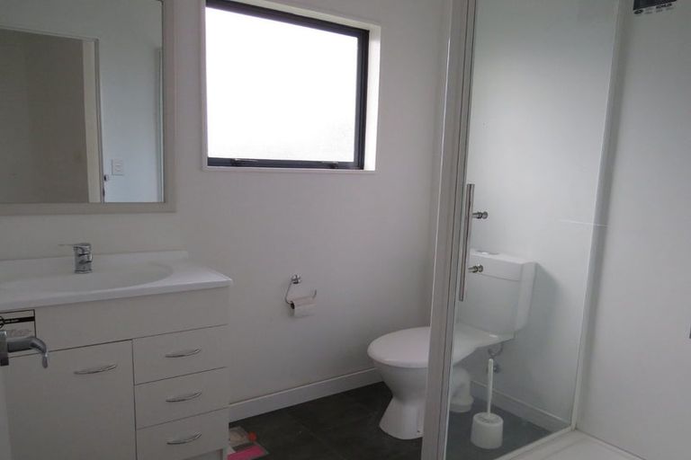 Photo of property in 141a-d Bedford Street, Cannons Creek, Porirua, 5024