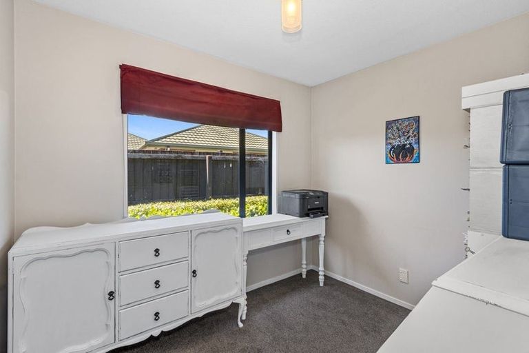 Photo of property in 2/20 Bella Rosa Drive, Hei Hei, Christchurch, 8042